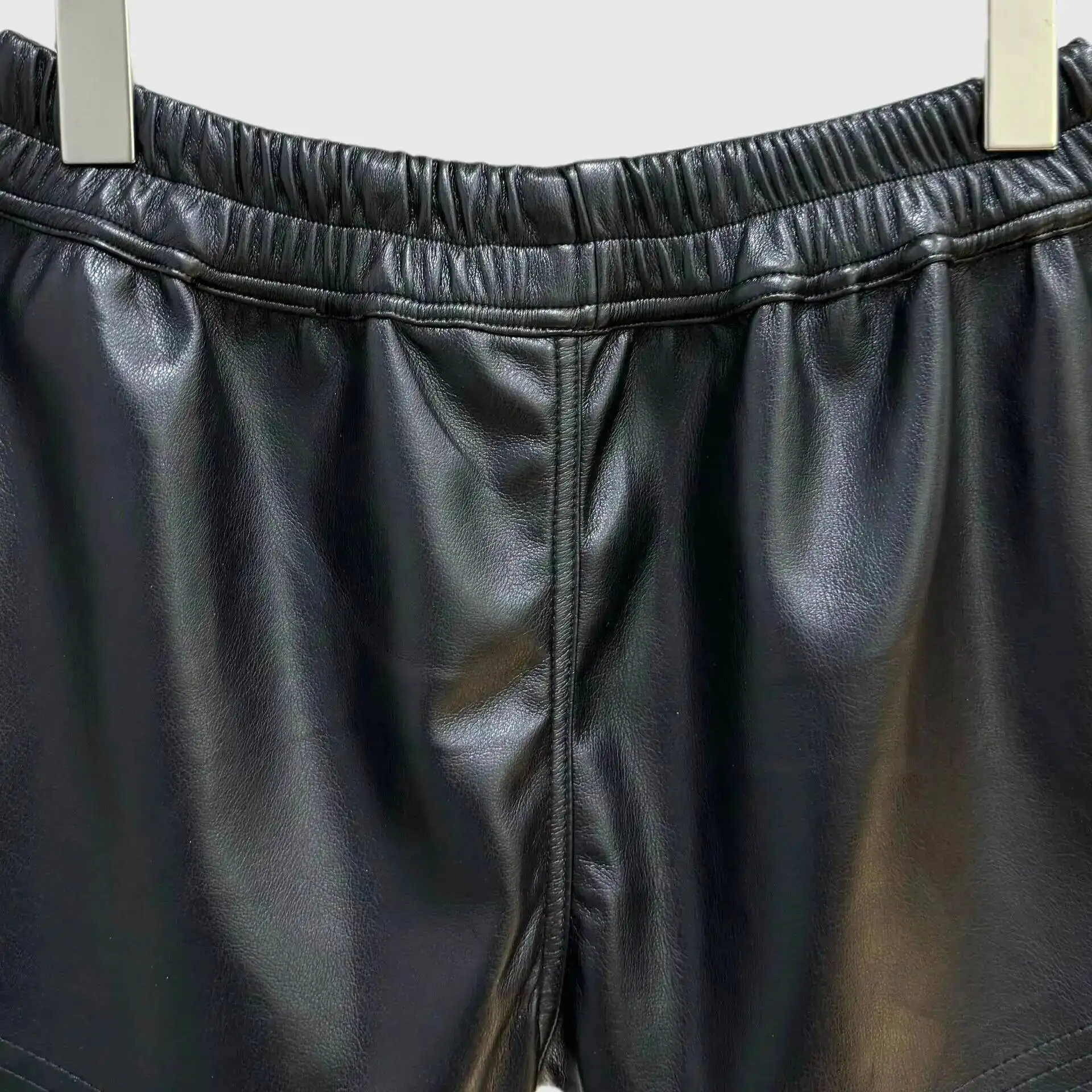 HKSH Summer New Women Dark Style Shorts PU Leather Drawstring Elastic Waist Fashion Punk Streetwear Trendy Chic Hot Pants HK9436