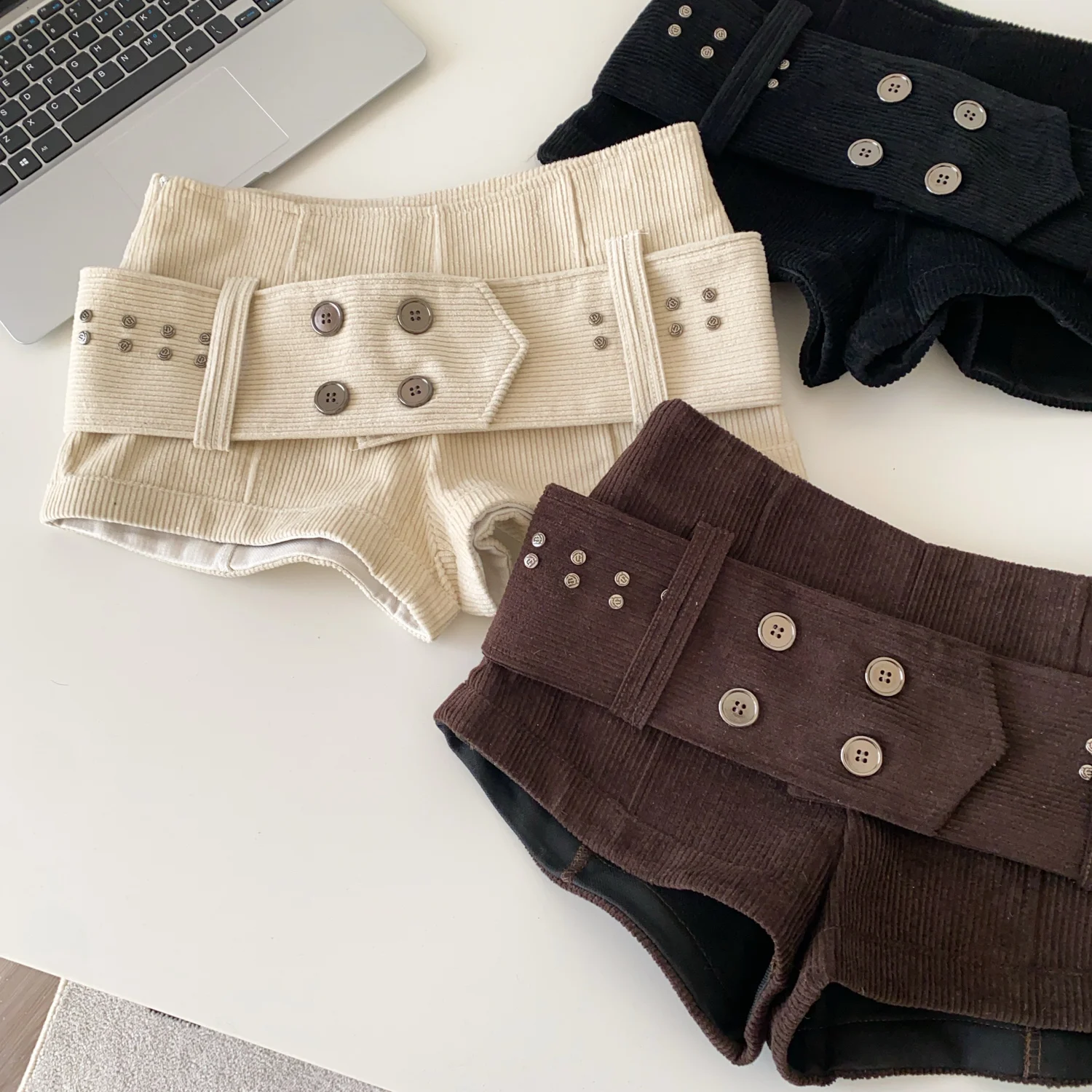 SINGREINY American Retro Corduroy Shorts Women Button Sashes Design Autumn Low Waist Sensual Streetwear Hot Girl Mini Shorts