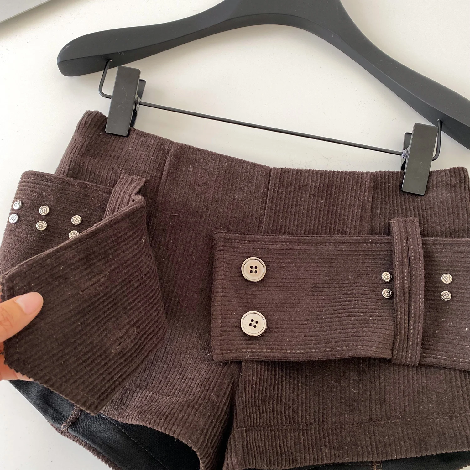 SINGREINY American Retro Corduroy Shorts Women Button Sashes Design Autumn Low Waist Sensual Streetwear Hot Girl Mini Shorts