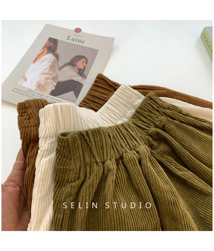 2024 New Corduroy Women's Cargo Shorts Autumn Winter High Waist Wide Leg Shorts Casual Vintage Female Trousers Fashion