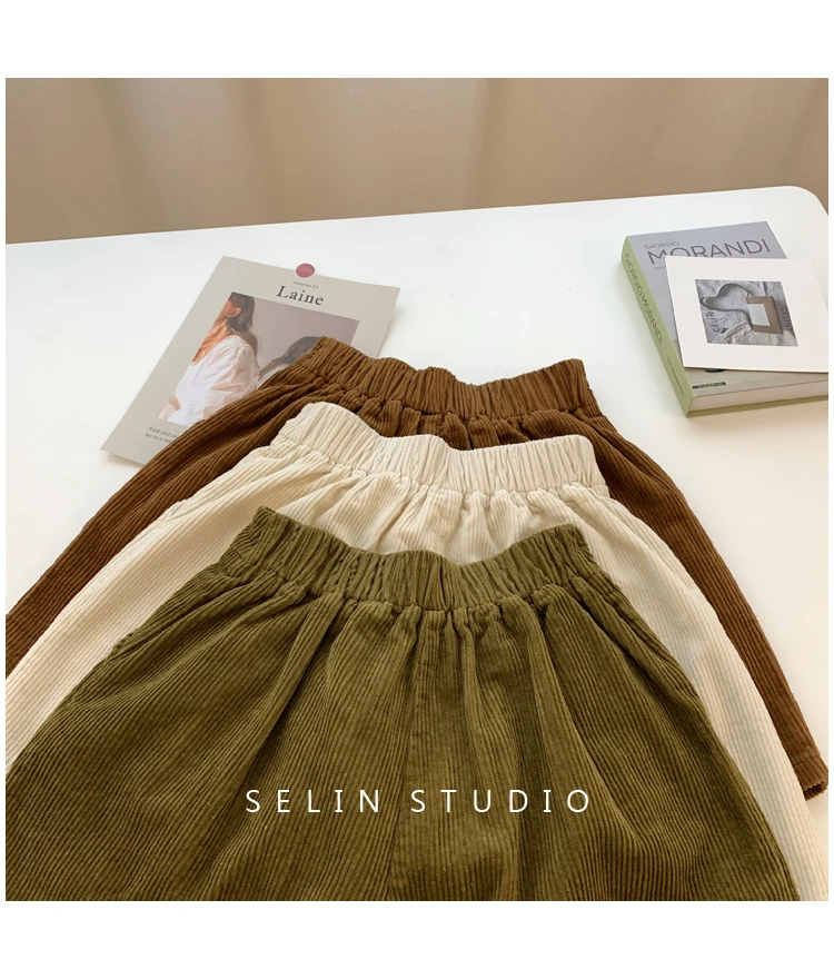 2024 New Corduroy Women's Cargo Shorts Autumn Winter High Waist Wide Leg Shorts Casual Vintage Female Trousers Fashion
