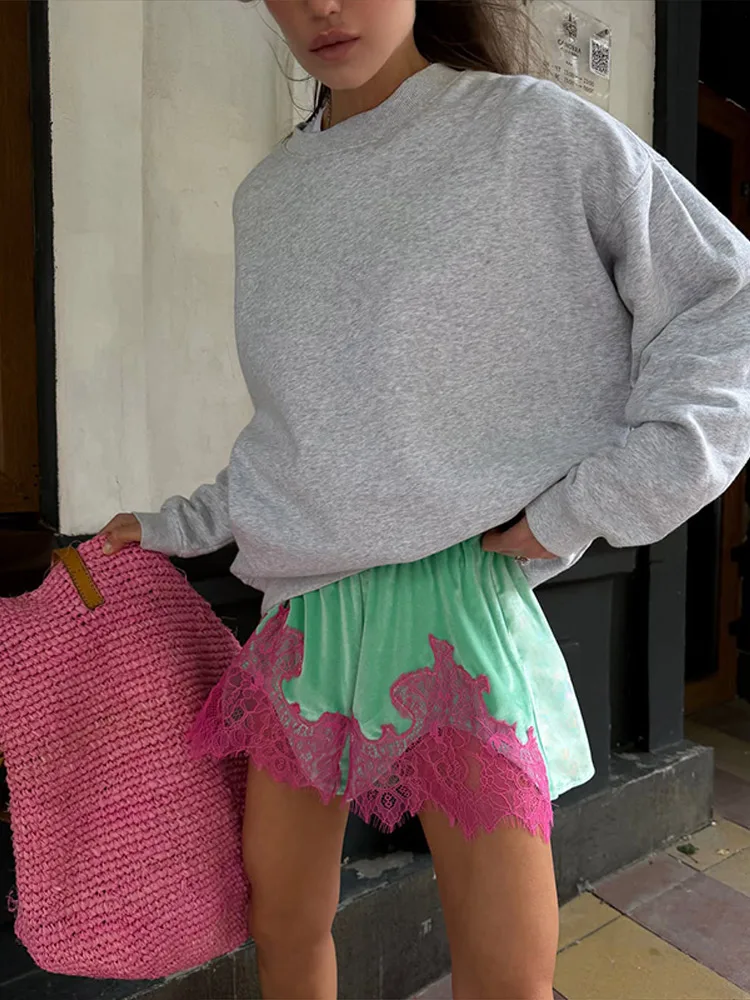 Lace Trim Women Shorts Vintage Velvet Lace Shorts High Waist Versatile Shorts Daily Fashion Casual Outfit Stylish Party Outfit