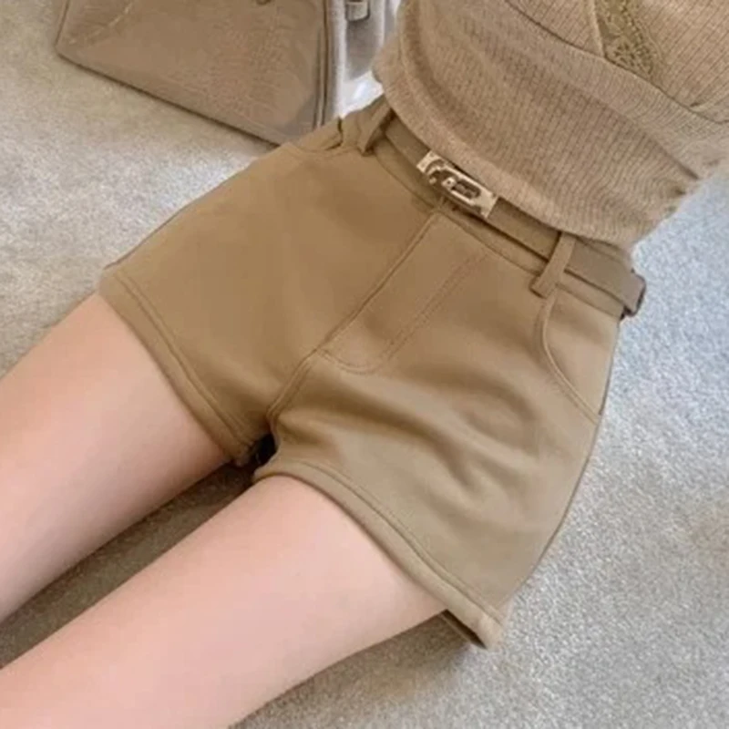 FOTVOTEE Fashion High Waisted Shorts Women Casual Solid Slim Short Pants with Belt 2025 New Retro All Match Simple Female Shorts
