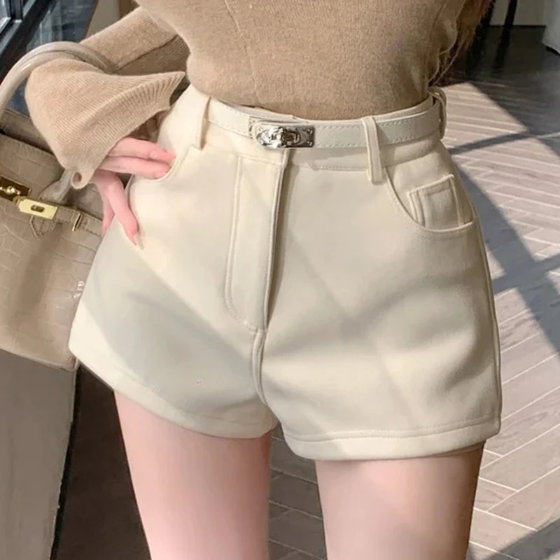 FOTVOTEE Fashion High Waisted Shorts Women Casual Solid Slim Short Pants with Belt 2025 New Retro All Match Simple Female Shorts