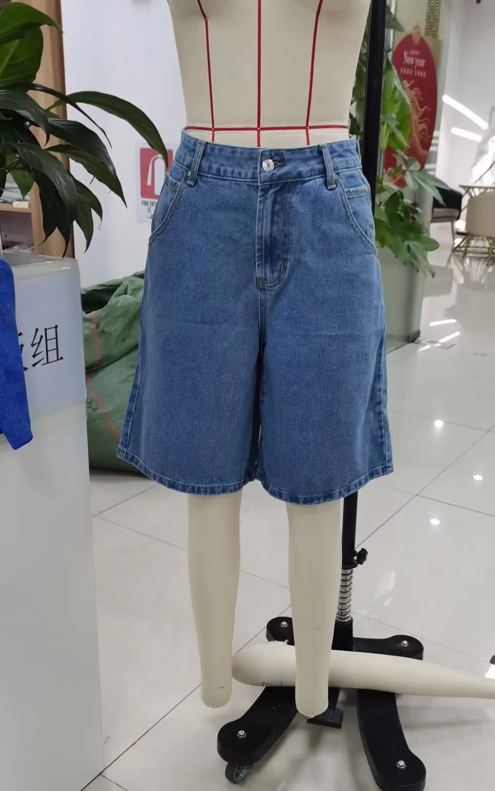 Y2K Trendy High Waist Denim Jorts Adjustable Waist Buckle Detail Loose Fit Wide Leg Baggy Jean Shorts Summer Streetwear Outfit