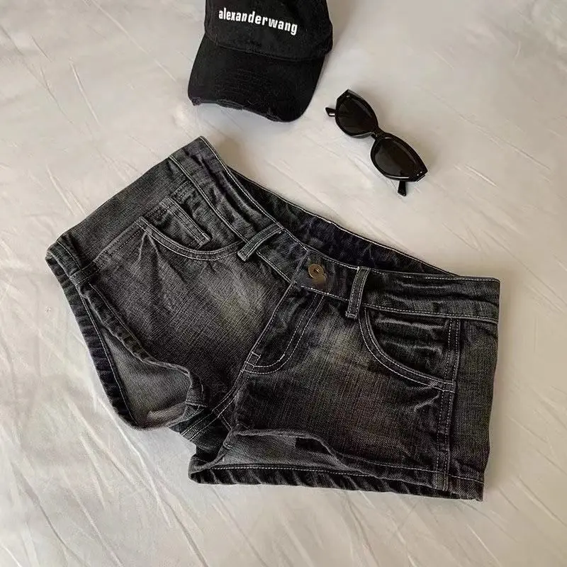 HOUZHOU Vintage Black Denim Shorts Women Sexy Gyaru Low Waist Shorts Female Y2k Punk Retro Summer Streetwear Short Jeans Slim Up