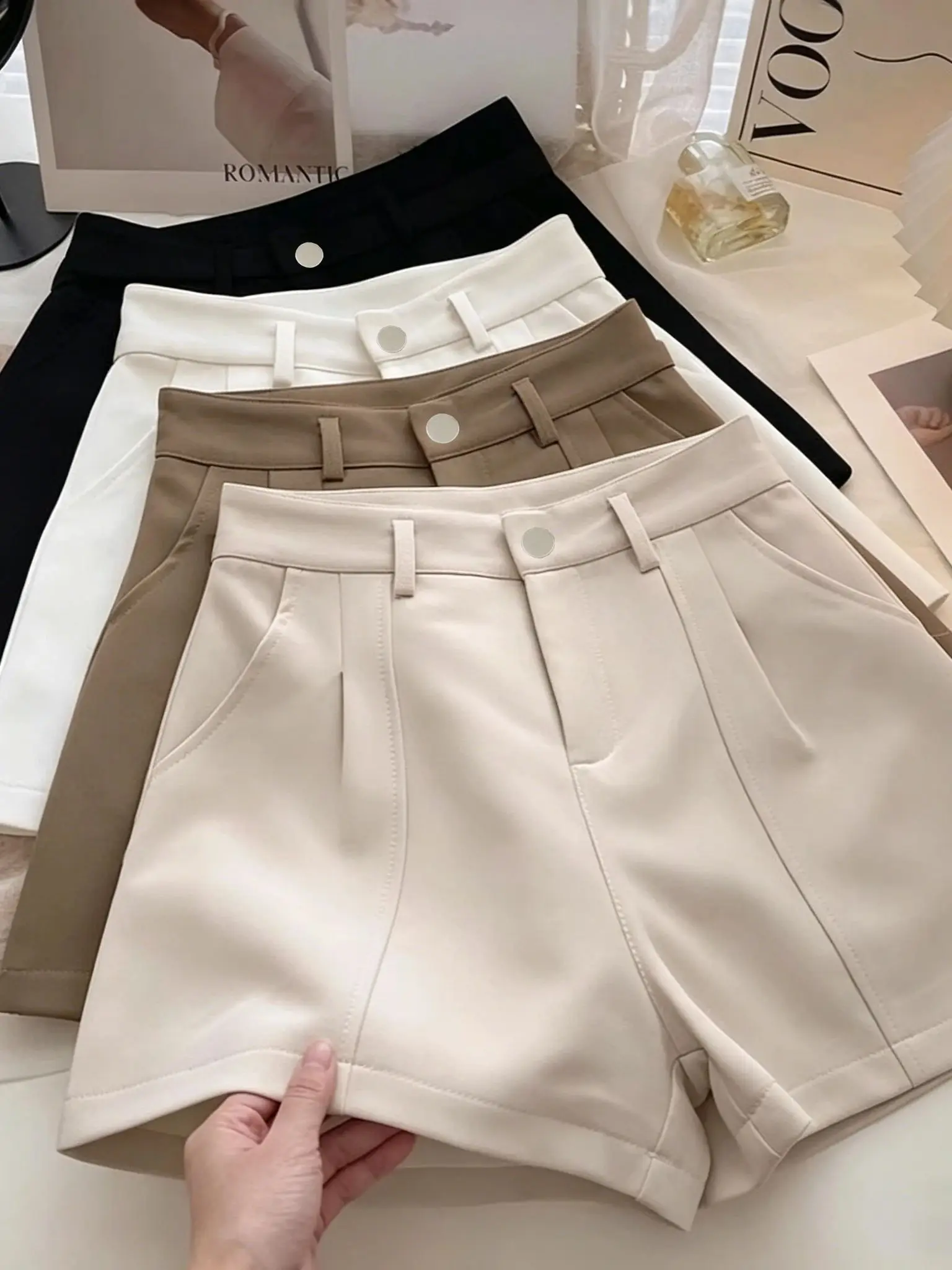 Women‘s Casual Shorts Fashion Elegant Office Lady Commute Vintage Solid High Waist Short Pants Casual Streetwear Summer Trousers
