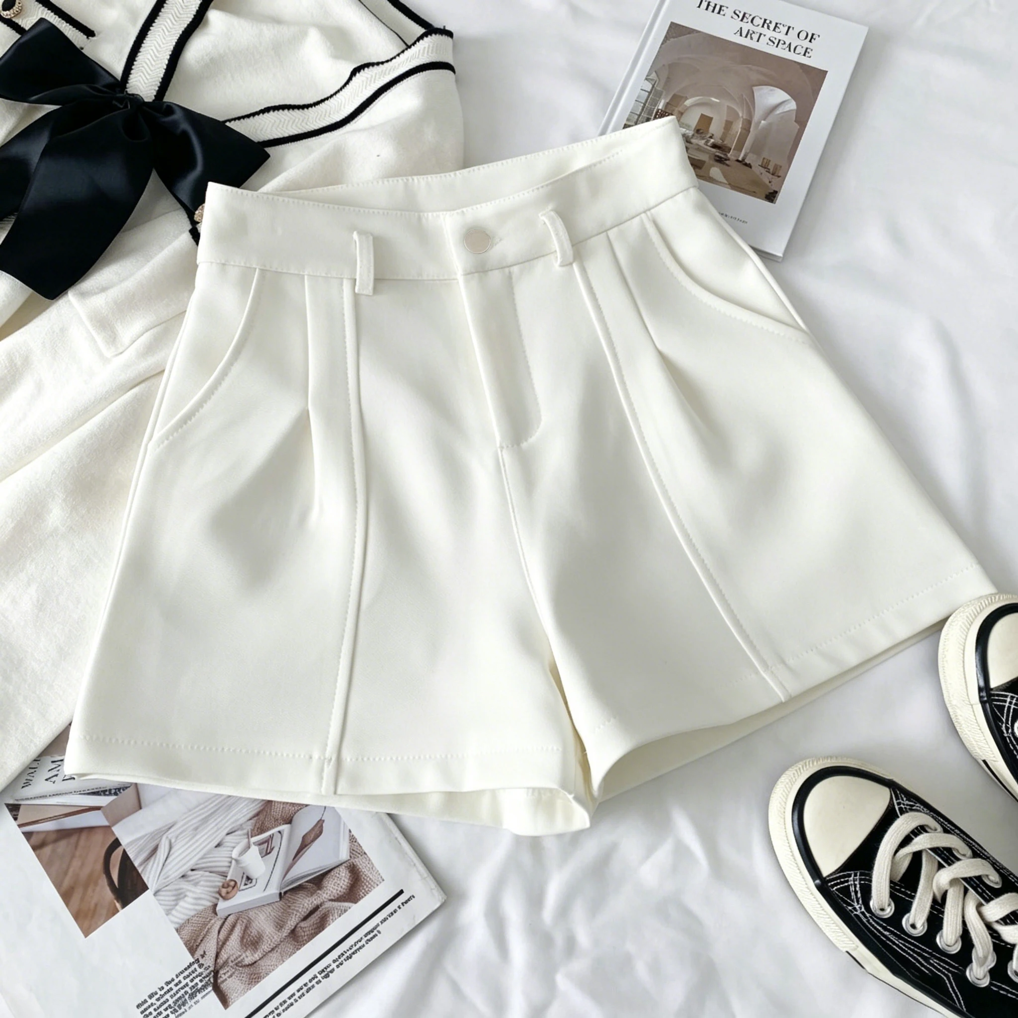 Women‘s Casual Shorts Fashion Elegant Office Lady Commute Vintage Solid High Waist Short Pants Casual Streetwear Summer Trousers