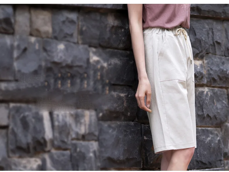 Women Summer Bermuda Shorts Cotton Wide-legged Leisure Trousers Large Size Loose Elastic Waist With Belt shorts 6XL 7XL 8XL