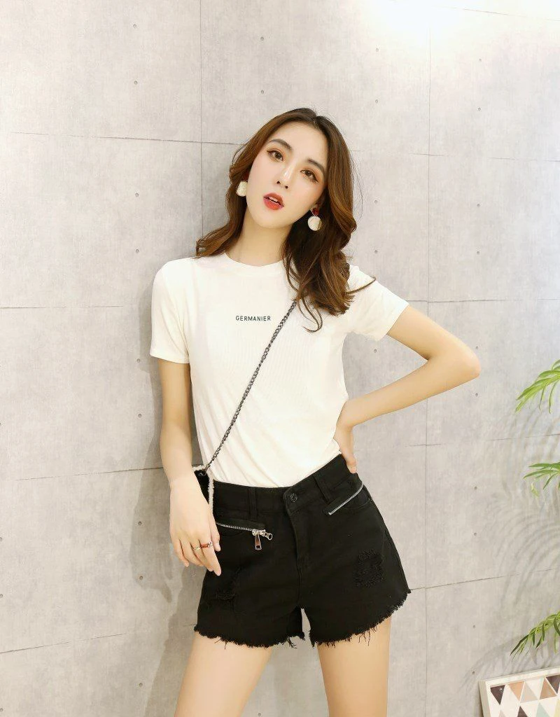 Streetwear Ripped Denim Shorts Women Y2K Mesh Patchwork Wide Leg Shorts Jeans Korean High Waist Design Casual Short Hot Pants