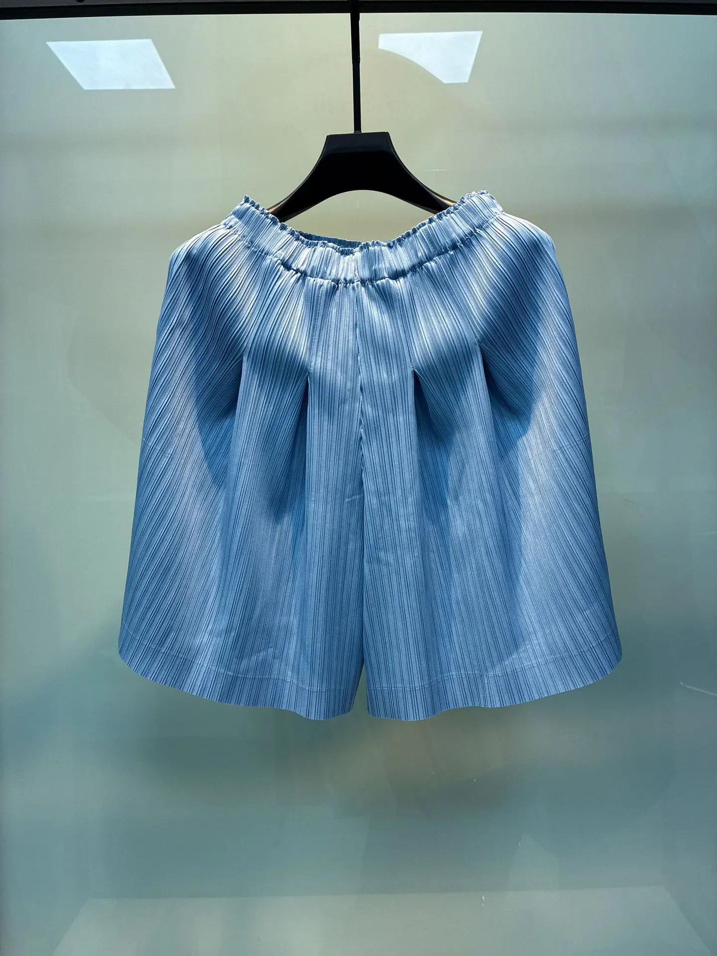 Miyake Pleated Casual Shorts Plisse 2026 Summer New Solid Color Simple Loose High Waist Slimming Base Three-Quarter Pants Women