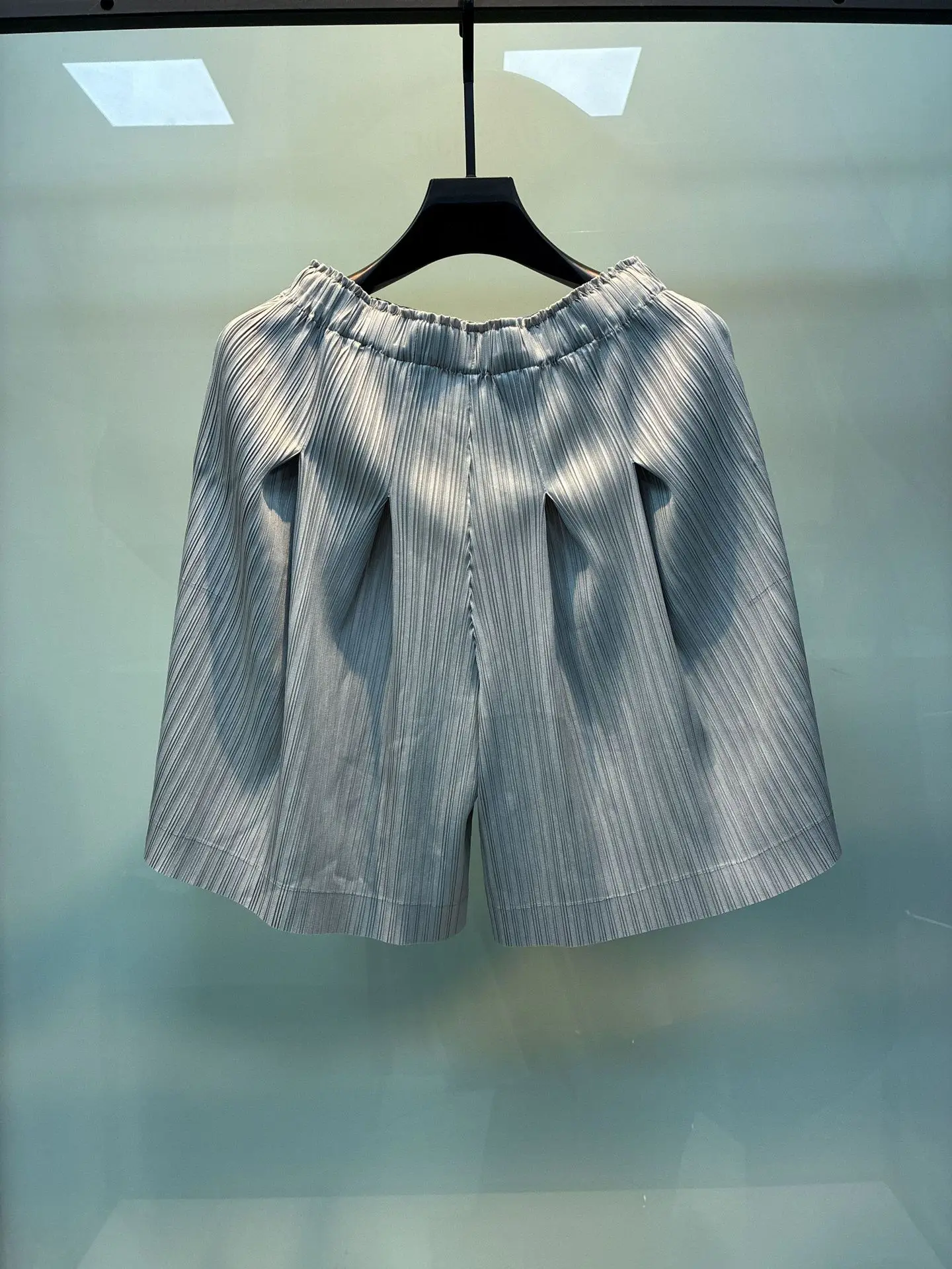 Miyake Pleated Casual Shorts Plisse 2026 Summer New Solid Color Simple Loose High Waist Slimming Base Three-Quarter Pants Women