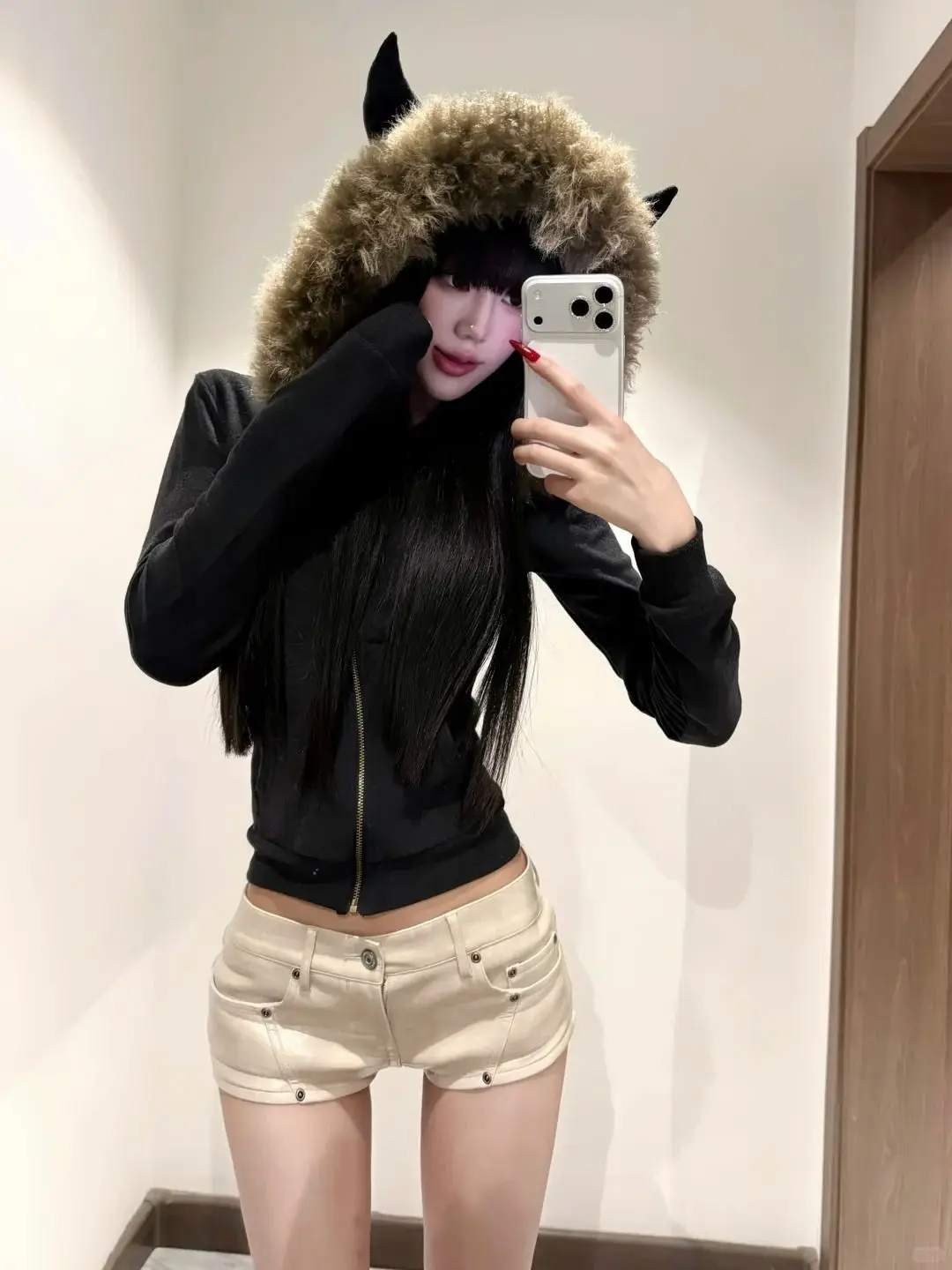 Spice Girls Low-waisted Pu Leather Super Shorts Women 2026 New Slim-fitting Y2k Shorts Hip-wrapped Hot Pants