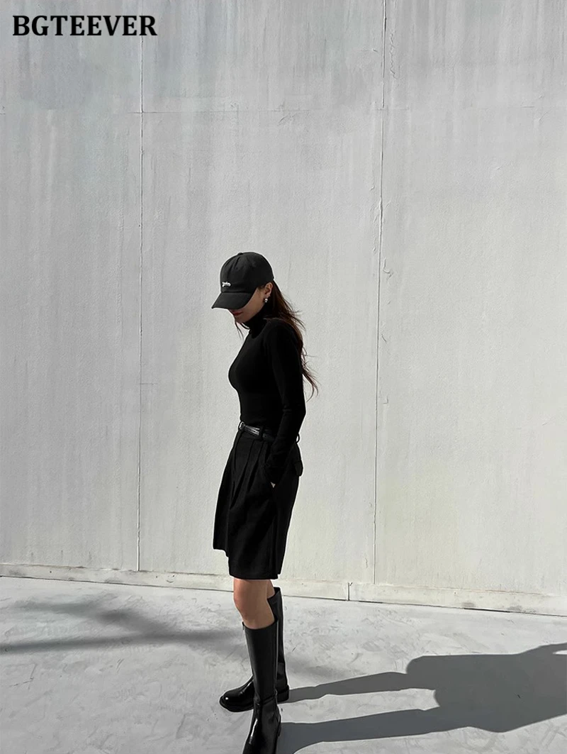 BGTEEVER Casual High Waist Pockets Female Wide Leg Woolen Shorts Autumn Winter Thicke Warm Loose Women Shorts