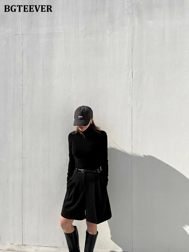 BGTEEVER Casual High Waist Pockets Female Wide Leg Woolen Shorts Autumn Winter Thicke Warm Loose Women Shorts