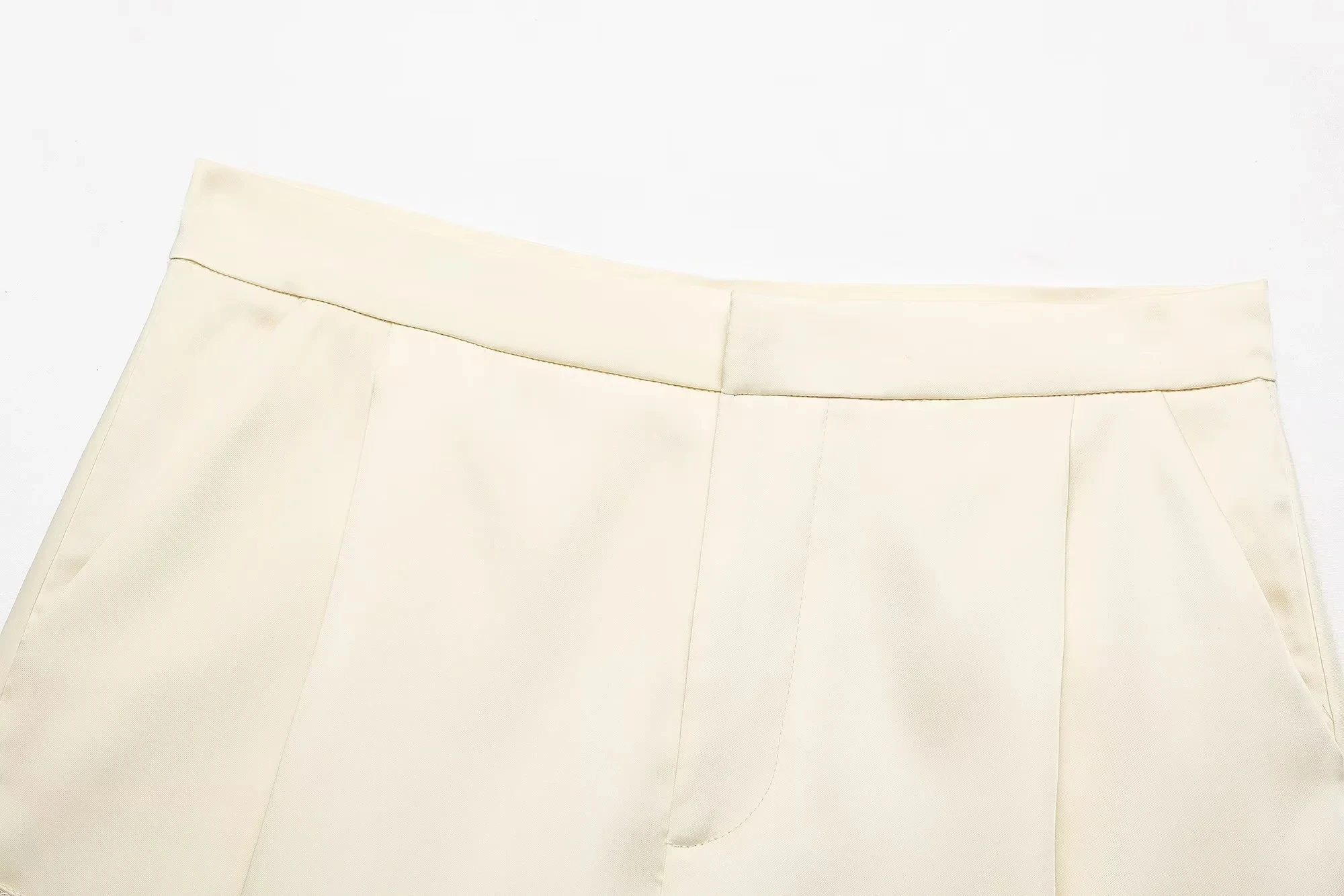KONDALA Vintage Casual Chic Women Shorts Chic Yellow Lace Pockets Zipper Shorts New Fashion 2026 Spring Summer Holiday Shorts
