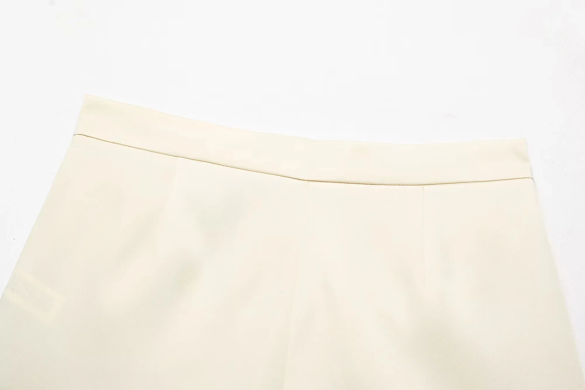 KONDALA Vintage Casual Chic Women Shorts Chic Yellow Lace Pockets Zipper Shorts New Fashion 2026 Spring Summer Holiday Shorts