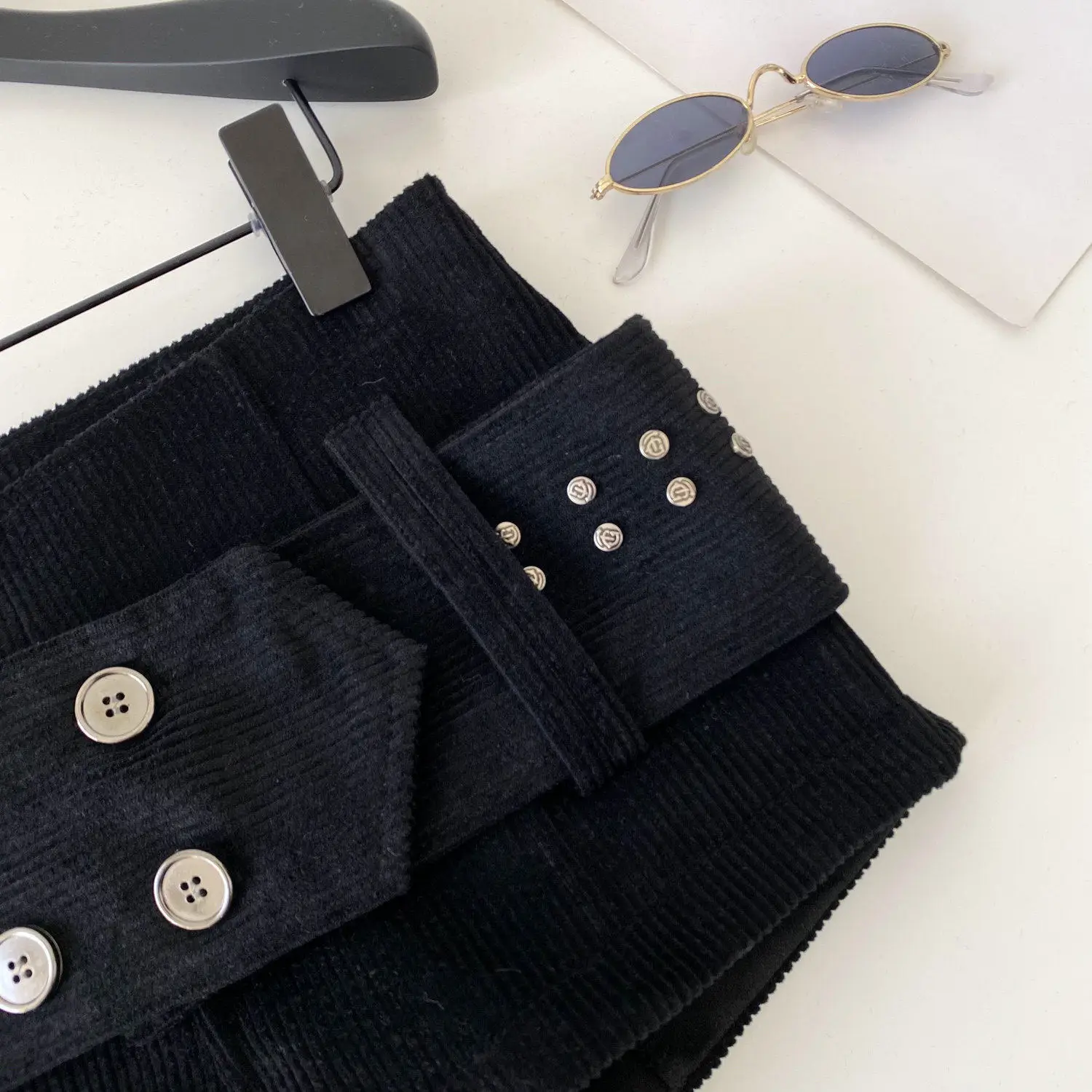 American Retro Corduroy Shorts Women Button Sashes Design Autumn Low Waist Sensual Streetwear Hot Girl Mini Shorts