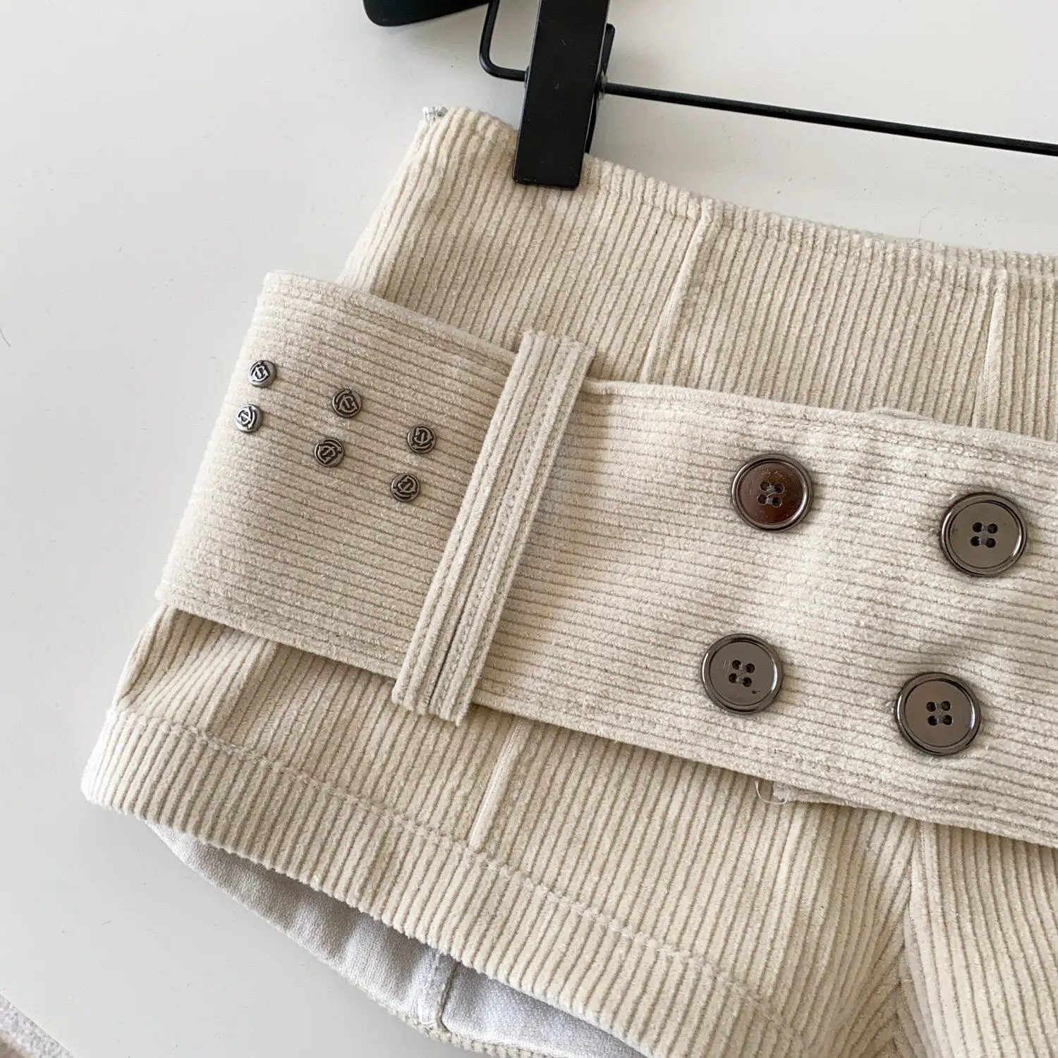 American Retro Corduroy Shorts Women Button Sashes Design Autumn Low Waist Sensual Streetwear Hot Girl Mini Shorts