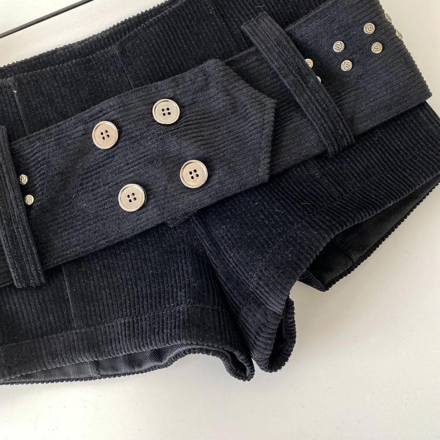 American Retro Corduroy Shorts Women Button Sashes Design Autumn Low Waist Sensual Streetwear Hot Girl Mini Shorts