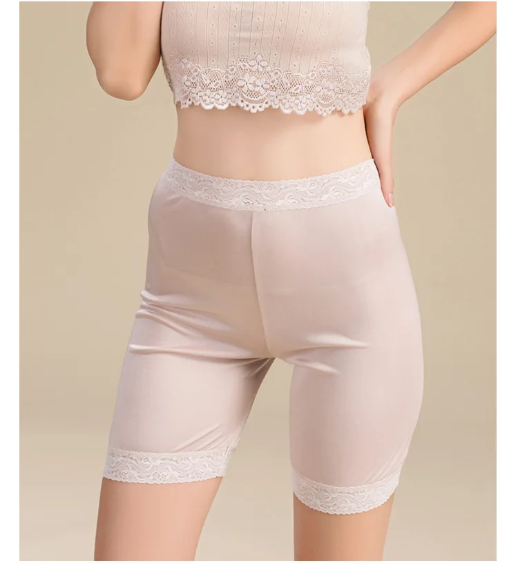 Summer Women's Silk Knitted Safety Short Pants Mulberry Silk Lace Flower Border Exposure Leggings Sleep Bottom Middle Pants