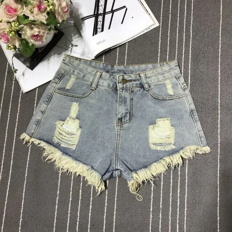 New High Waist Tassel Broken Denim Shorts Female 2026 Summer Korean Version Raw Edge Wide Leg Loose Plus Size Jean Shorts Women