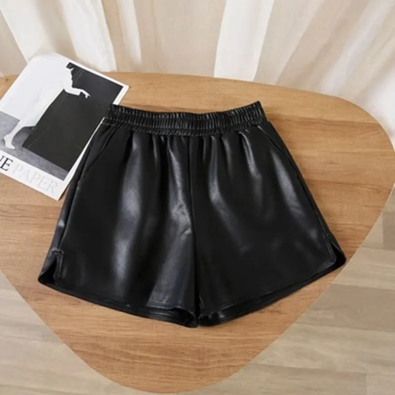 2025 Autumn Winter Women's High-Waisted Slimming PU Leather Black A-Line Pants Loose Wide-Fitting Boots Over-Sized Shorts