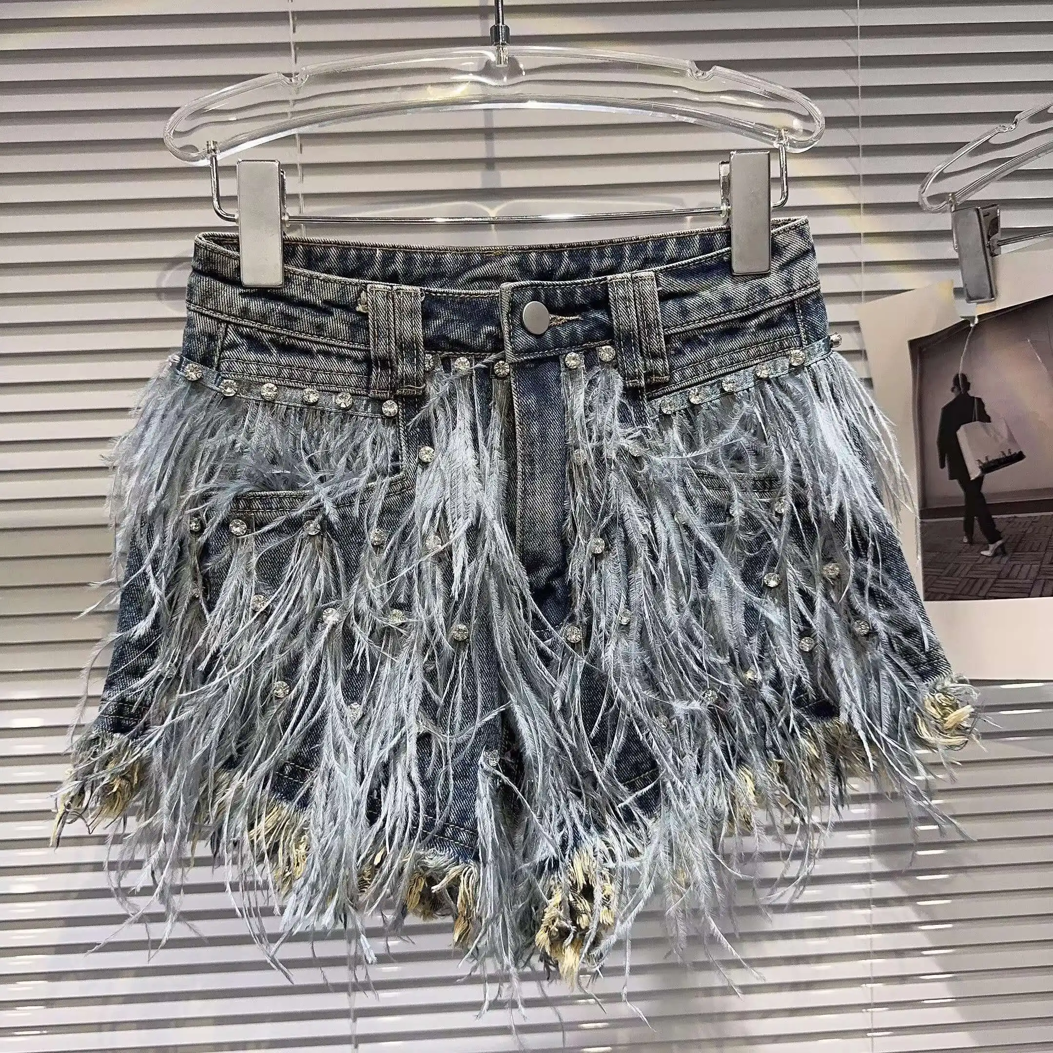 DEAT Streetwear Fashion Diamond Beads Feather Tassels Denim Shorts For Women High Waist Short Pants 2024 Female Autumn 11XX5620