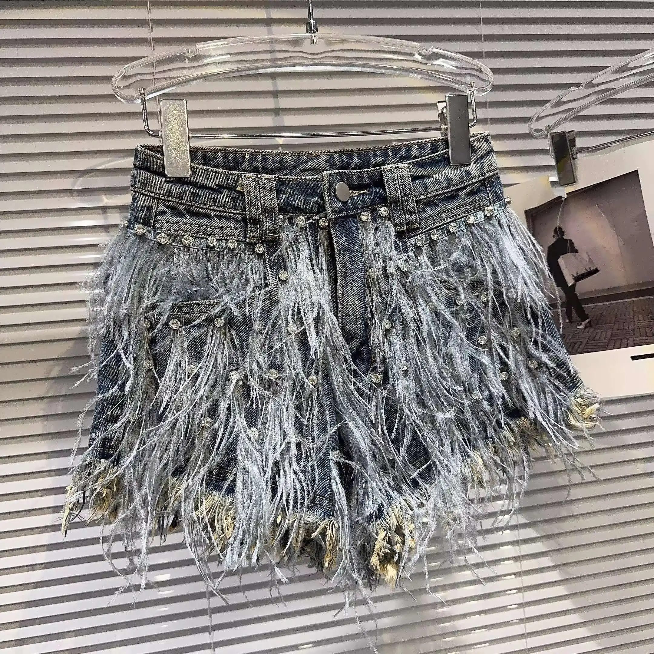 DEAT Streetwear Fashion Diamond Beads Feather Tassels Denim Shorts For Women High Waist Short Pants 2024 Female Autumn 11XX5620