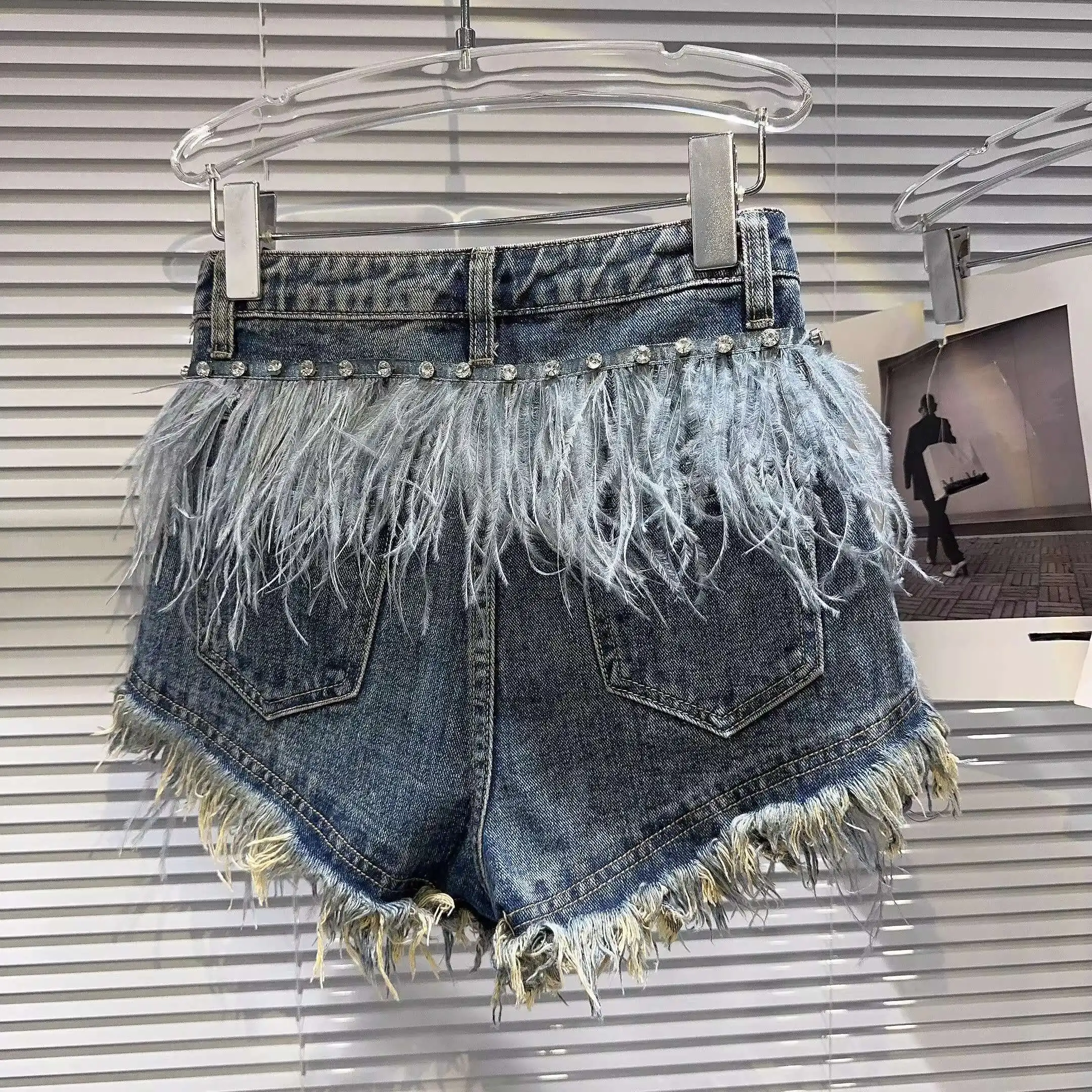 DEAT Streetwear Fashion Diamond Beads Feather Tassels Denim Shorts For Women High Waist Short Pants 2024 Female Autumn 11XX5620