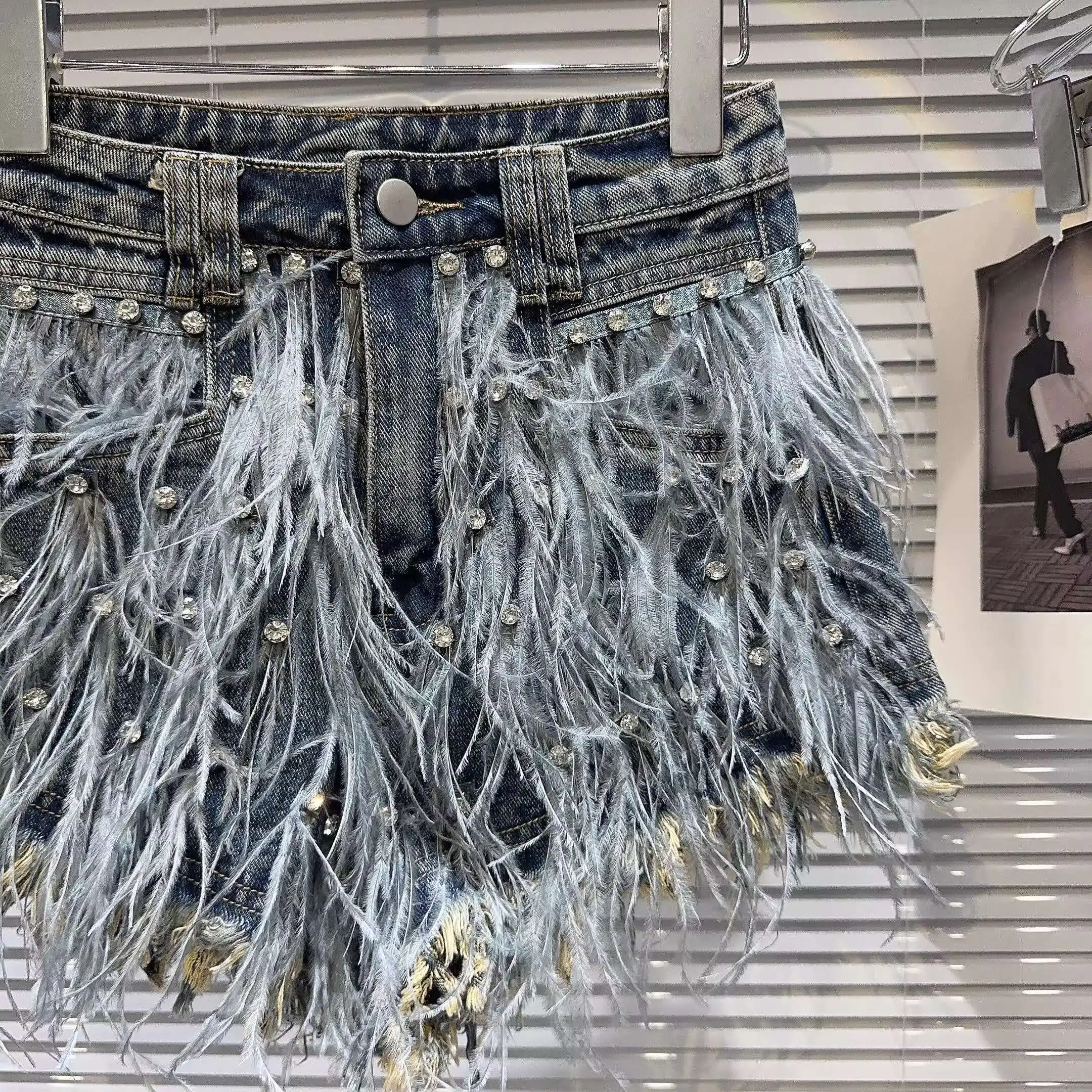 DEAT Streetwear Fashion Diamond Beads Feather Tassels Denim Shorts For Women High Waist Short Pants 2024 Female Autumn 11XX5620
