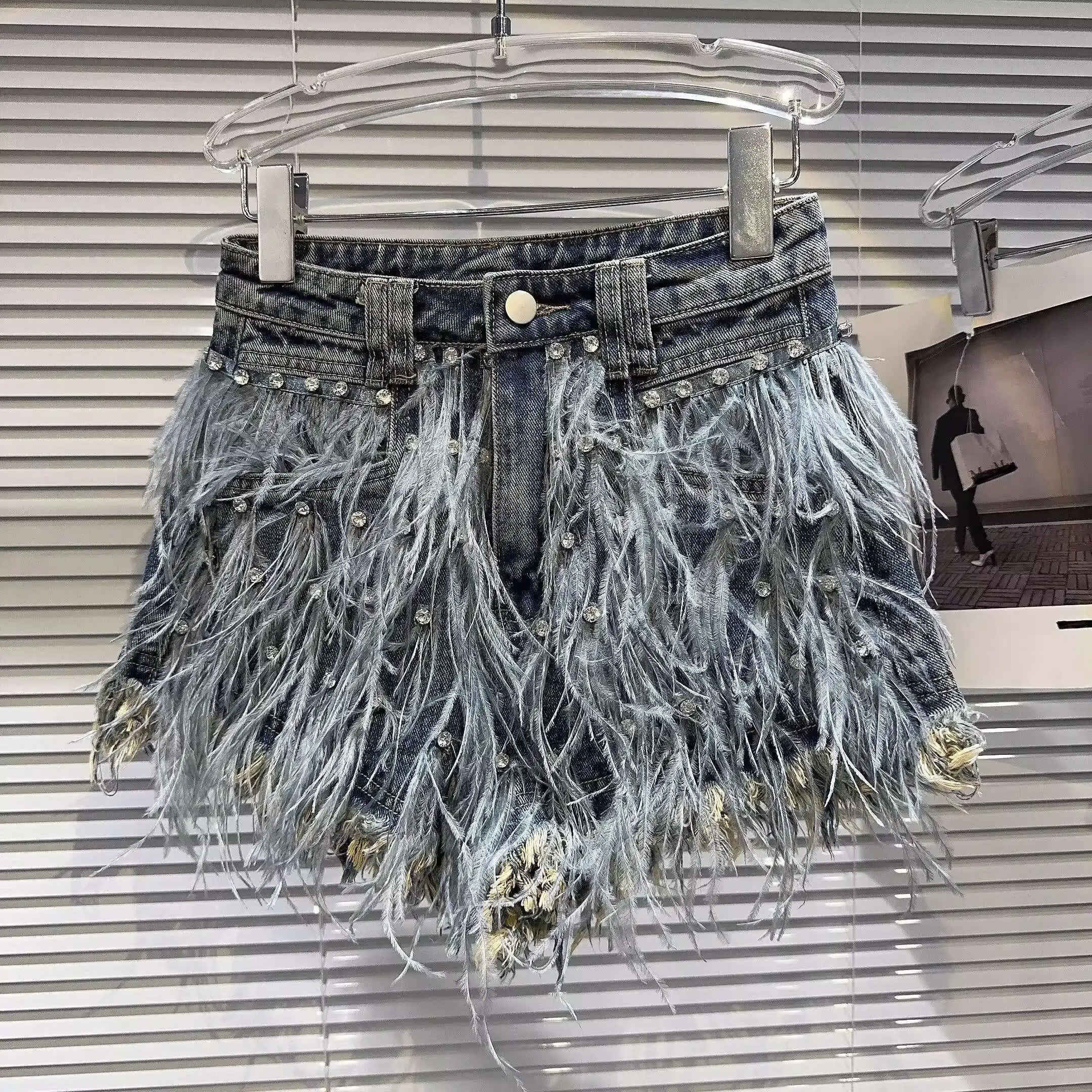 DEAT Streetwear Fashion Diamond Beads Feather Tassels Denim Shorts For Women High Waist Short Pants 2024 Female Autumn 11XX5620