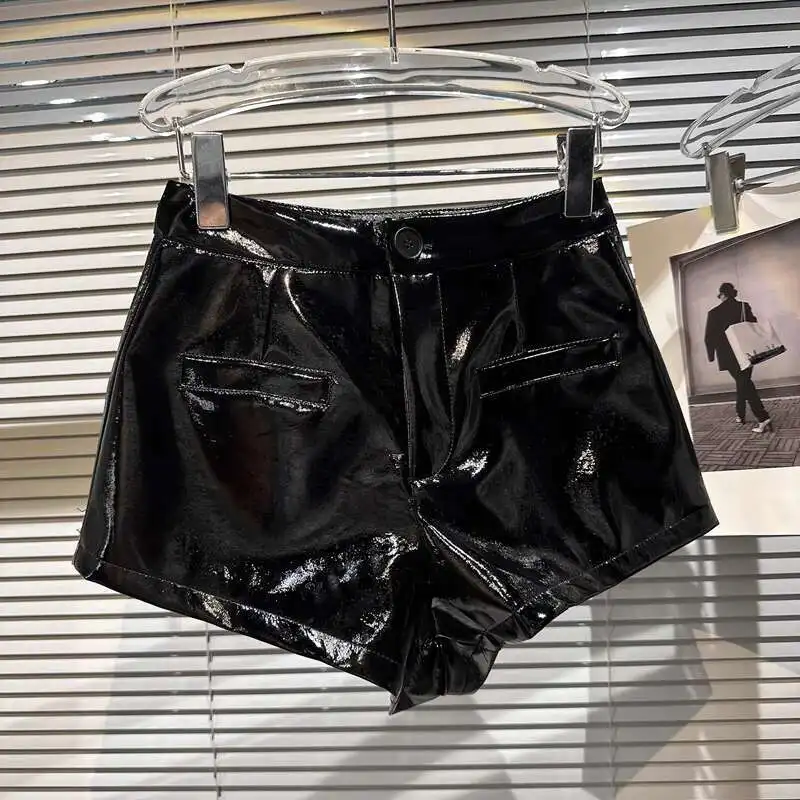 DEAT Trend Streetwear PU Leather Wide Leg Shorts Women's High Waist Texture Designer Short Pants Female 2026 Spring New 11XX1900