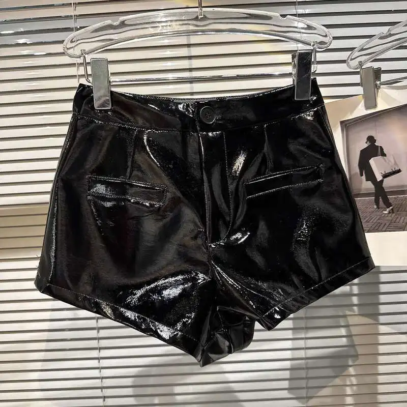 DEAT Trend Streetwear PU Leather Wide Leg Shorts Women's High Waist Texture Designer Short Pants Female 2026 Spring New 11XX1900
