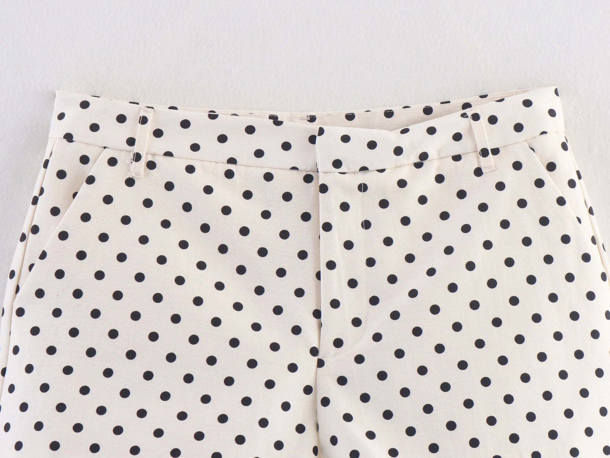 YENKYE 2025 Vintage Polka Dot Shorts Women Mid-rise Casual Summer Short Pants Pantalones Cortos