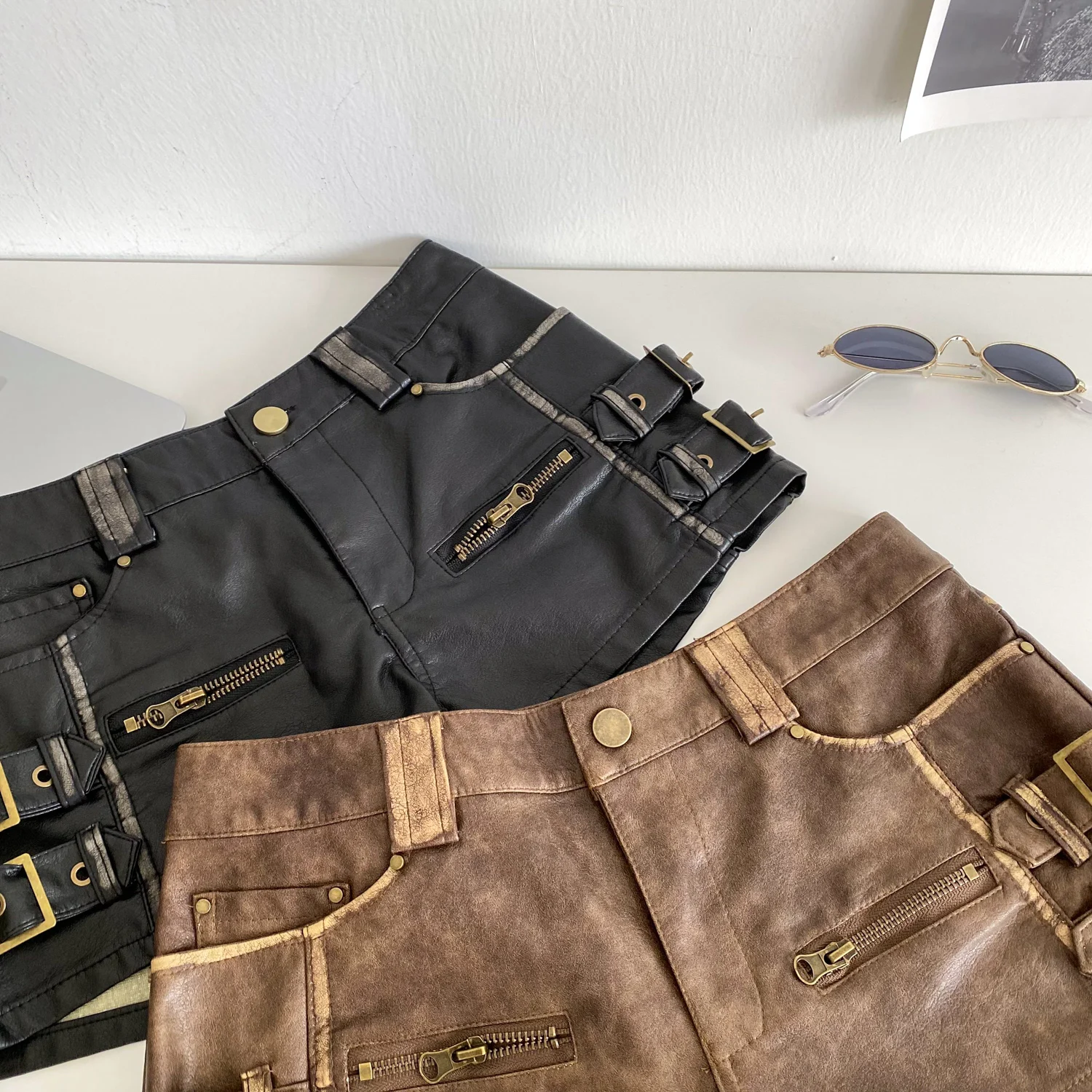 SINGREINY Hot Girl PU Leathers Shorts High Waist Buckle Zipper Design Super Shorts 2025 Autumn Ladies Vintage Streetwear Shorts