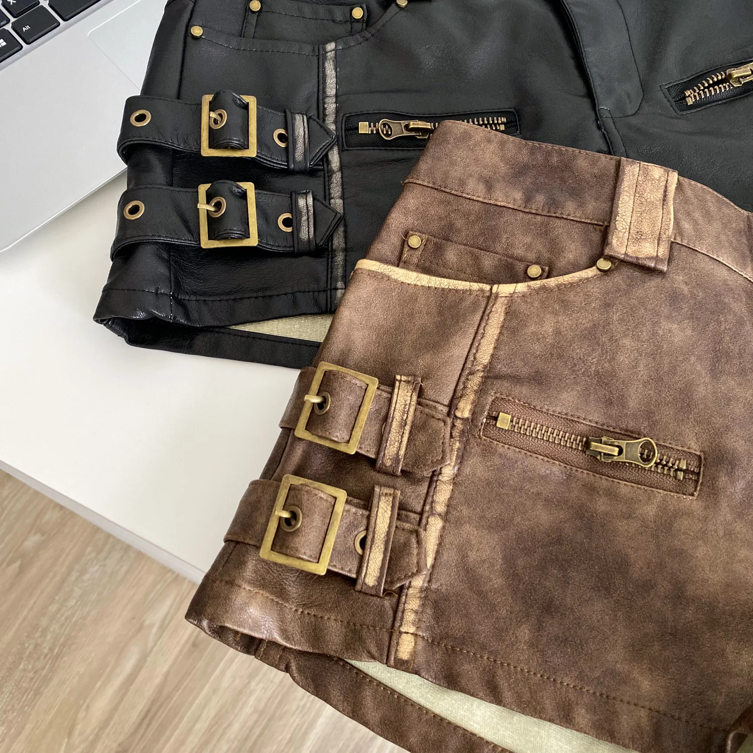 SINGREINY Hot Girl PU Leathers Shorts High Waist Buckle Zipper Design Super Shorts 2025 Autumn Ladies Vintage Streetwear Shorts