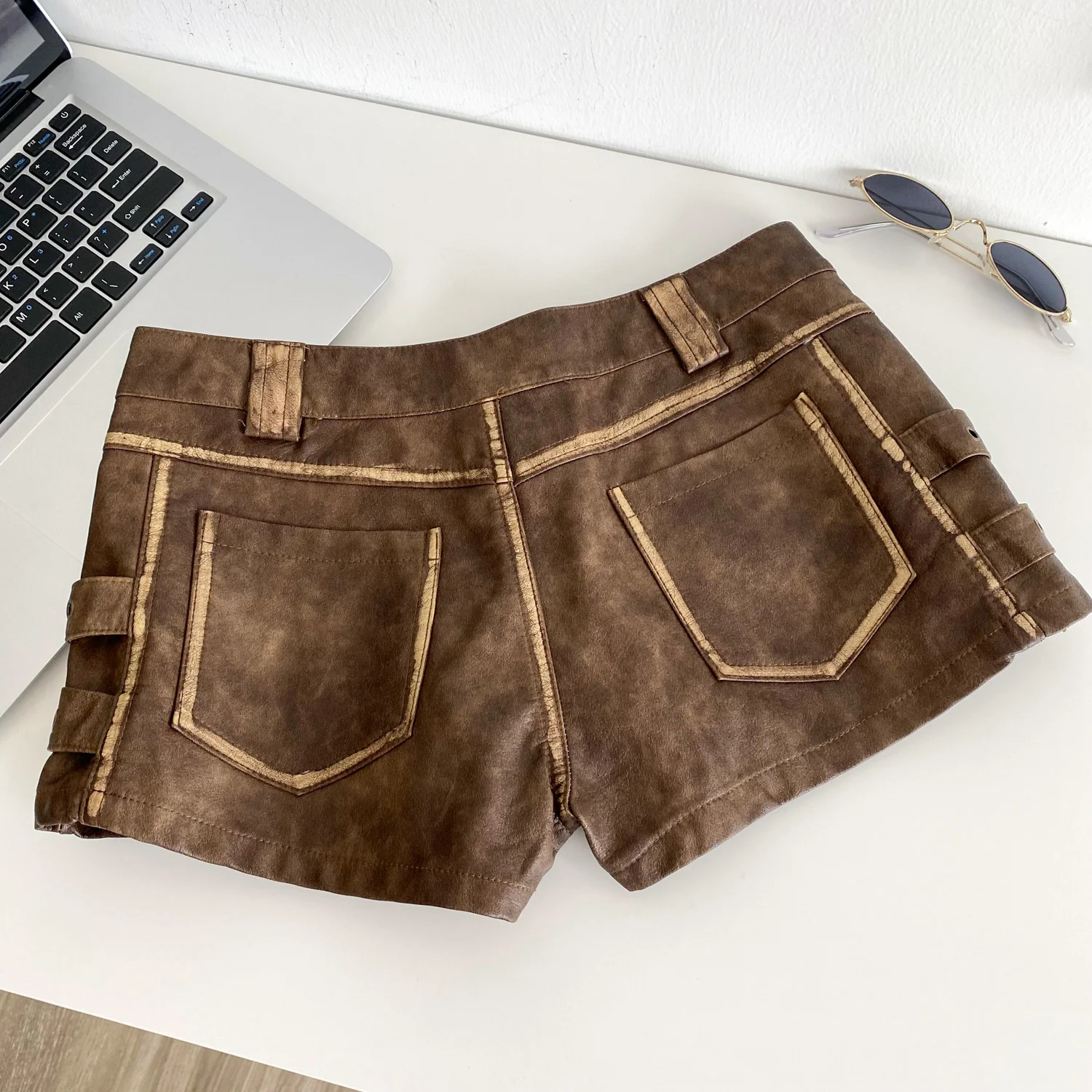 SINGREINY Hot Girl PU Leathers Shorts High Waist Buckle Zipper Design Super Shorts 2025 Autumn Ladies Vintage Streetwear Shorts