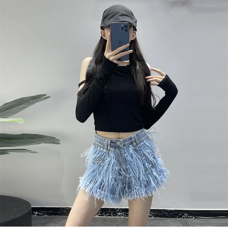 Summer Street Hot Girls Short Jeans Female Chic Feather Diamond Denim Shorts Women Retro Washed Hot Pants Sexy Night Club Shorts