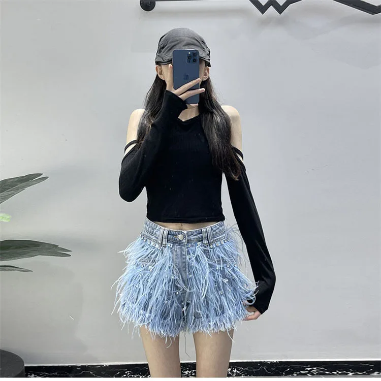 Summer Street Hot Girls Short Jeans Female Chic Feather Diamond Denim Shorts Women Retro Washed Hot Pants Sexy Night Club Shorts