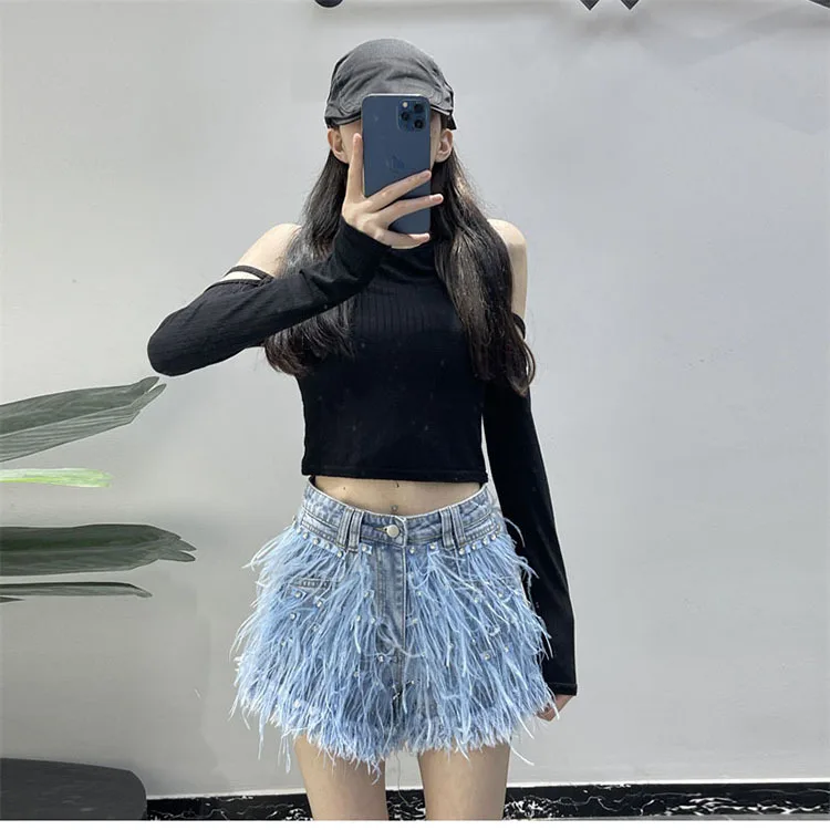 Summer Street Hot Girls Short Jeans Female Chic Feather Diamond Denim Shorts Women Retro Washed Hot Pants Sexy Night Club Shorts
