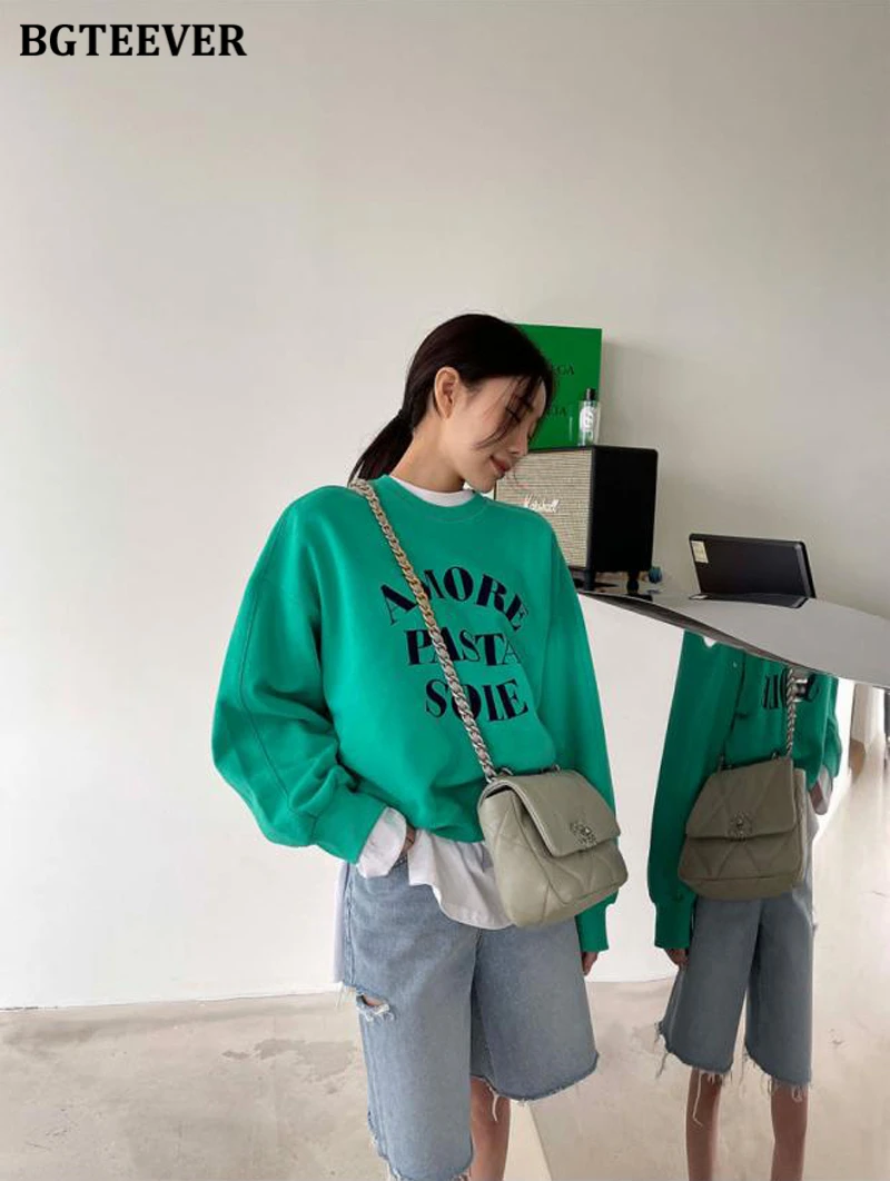 BGTEEVER Spring Summer Loose Ripped Holes Ladies Wide Leg Jeans Shorts High Waist Pockets Straight Women Denim Shorts 2022