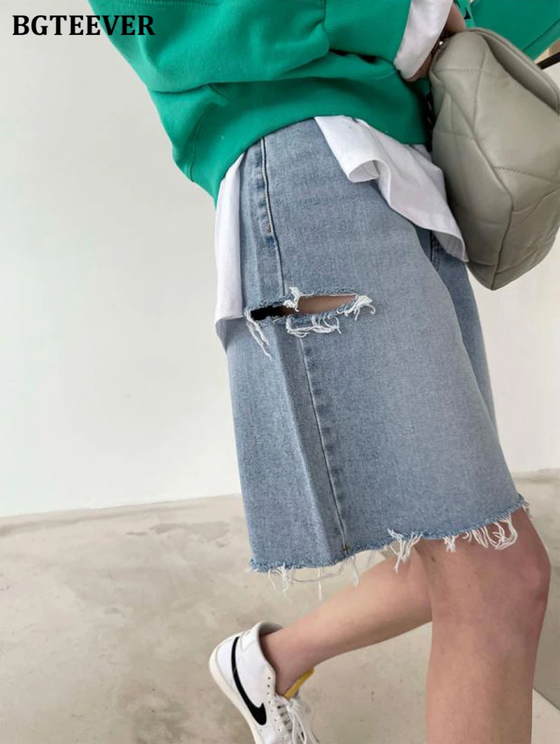 BGTEEVER Spring Summer Loose Ripped Holes Ladies Wide Leg Jeans Shorts High Waist Pockets Straight Women Denim Shorts 2022