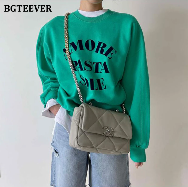 BGTEEVER Spring Summer Loose Ripped Holes Ladies Wide Leg Jeans Shorts High Waist Pockets Straight Women Denim Shorts 2022