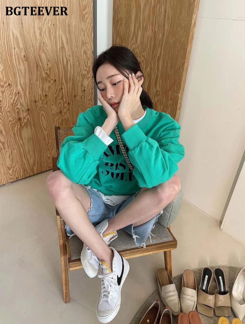 BGTEEVER Spring Summer Loose Ripped Holes Ladies Wide Leg Jeans Shorts High Waist Pockets Straight Women Denim Shorts 2022