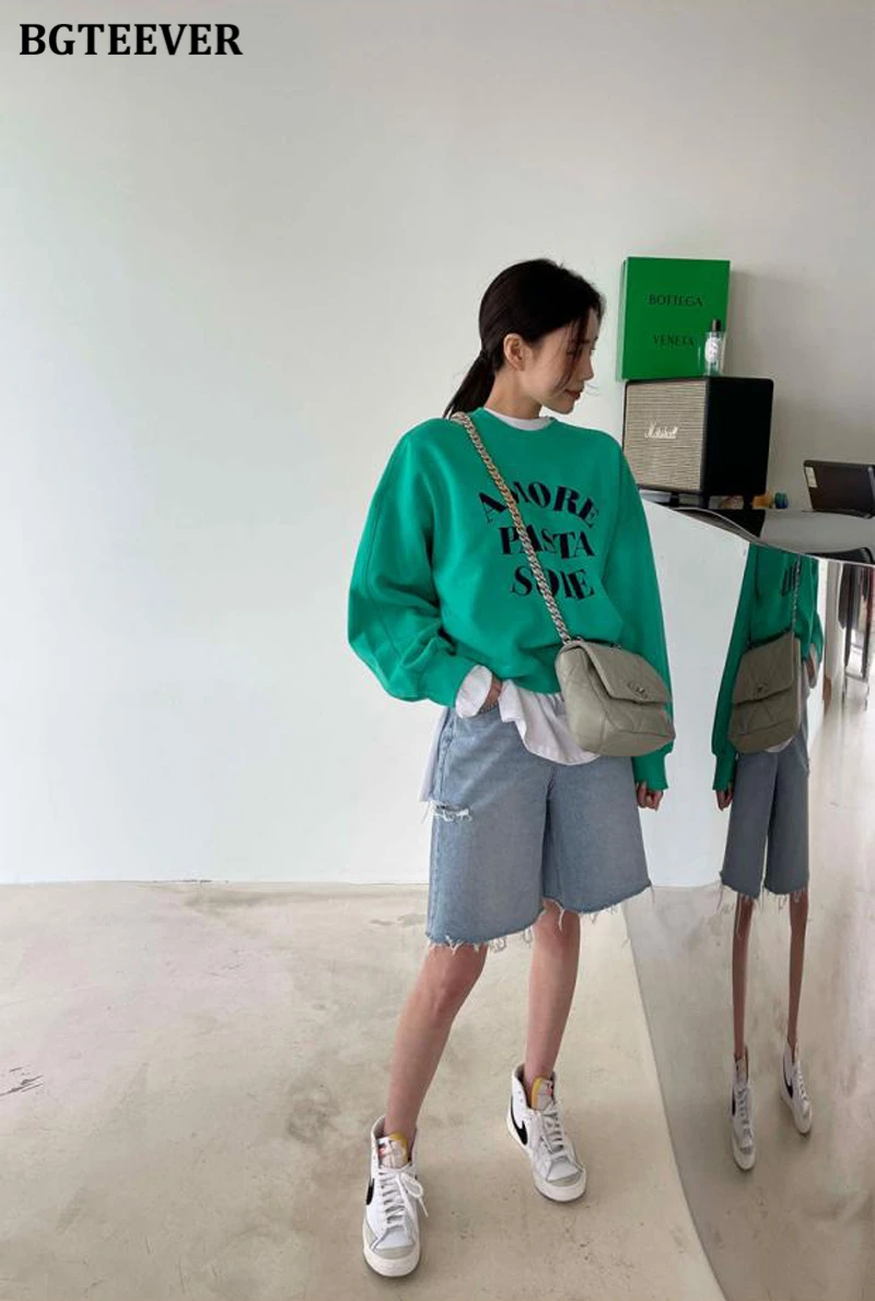 BGTEEVER Spring Summer Loose Ripped Holes Ladies Wide Leg Jeans Shorts High Waist Pockets Straight Women Denim Shorts 2022