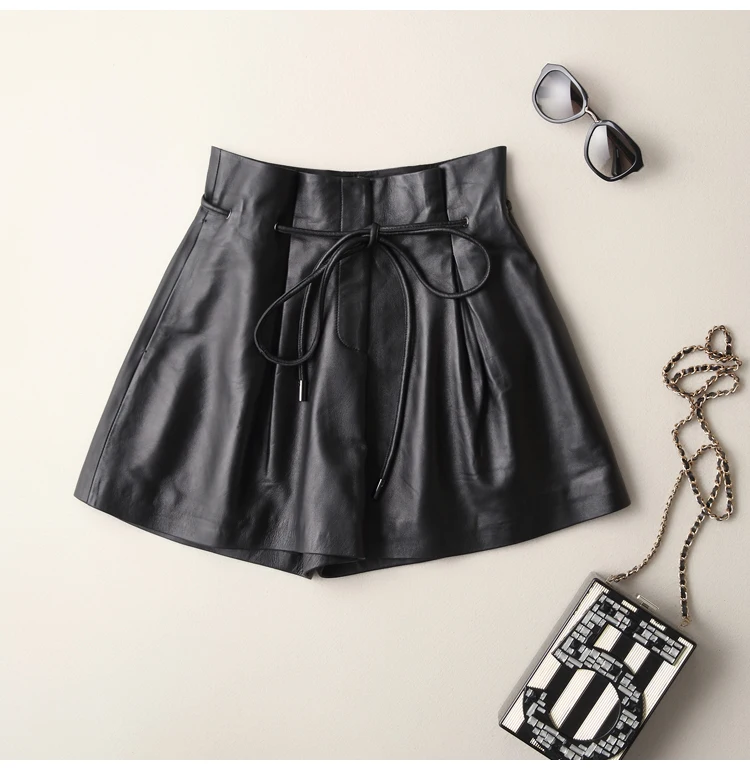 2025 Spring Ladies New Europe/America High Waist Genuine Leather Shorts Women Tether Belt Loose Wide Short Pants Street Scanties