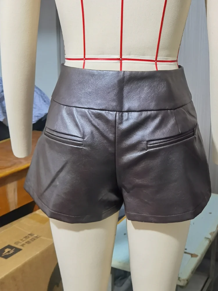 Women Short Pants Low-Waist Leather Shorts Mini Clothes Wide Waistband Multi-Button Design Slim-Fit Casual Streetwear Bottoms