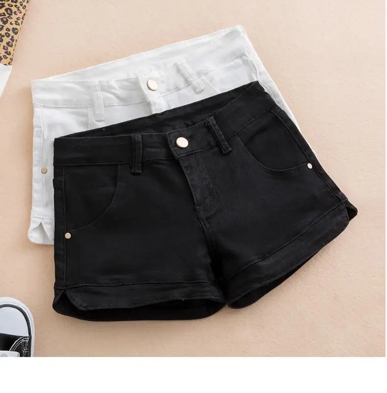 White Denim Shorts Women Low waisted 2026 New Korean version Slim Elastic Skinny Buttocks Wrapped Sexy Short Hot pants Female