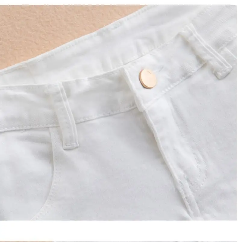 White Denim Shorts Women Low waisted 2026 New Korean version Slim Elastic Skinny Buttocks Wrapped Sexy Short Hot pants Female